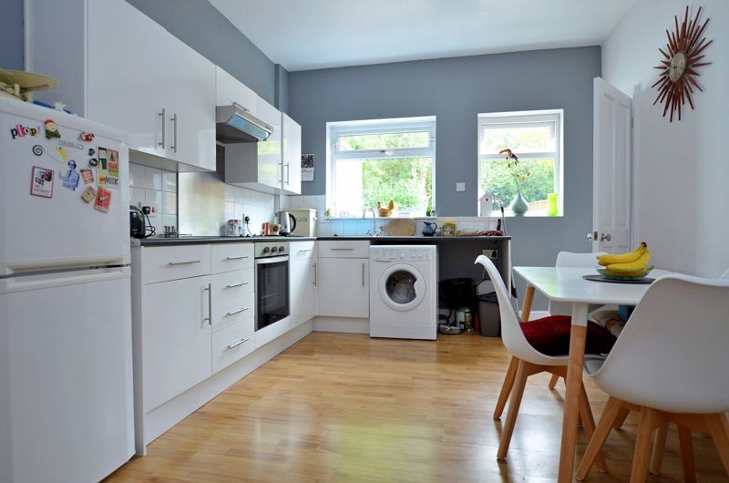 4 bed house for sale in High Street  - Property Image 3