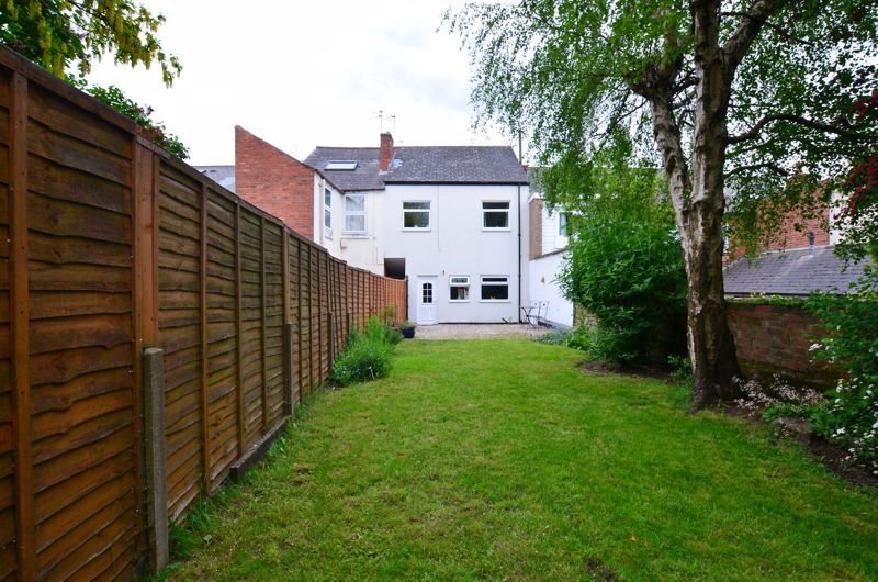 4 bed house for sale in High Street 8