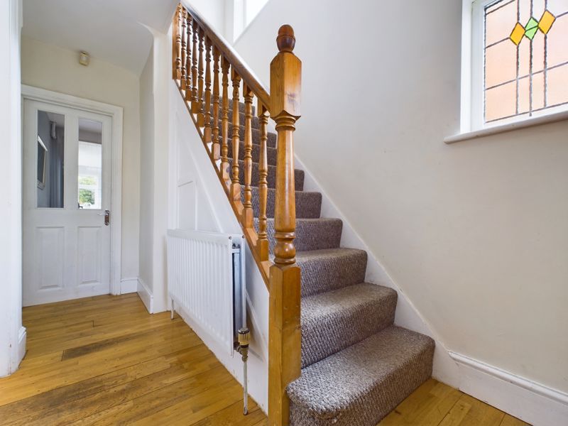 3 bed house for sale in Glyn Road 8