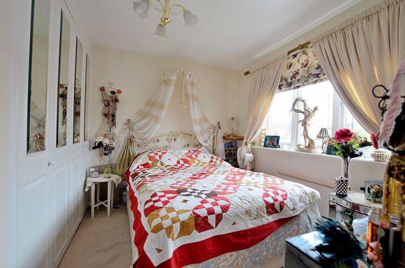 3 bed house for sale in Clay Lane  - Property Image 5