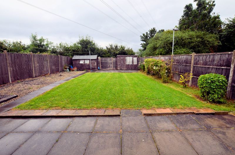 2 bed bungalow for sale in Nailers Close 8