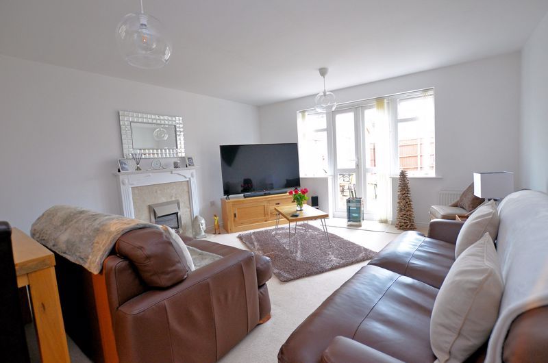 3 bed house for sale in Clay Lane 4