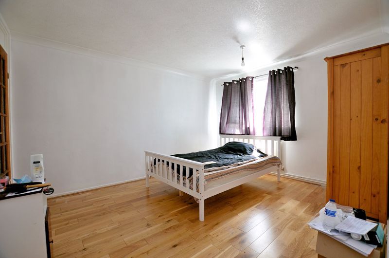 1 bed flat for sale in Malpas Drive  - Property Image 6