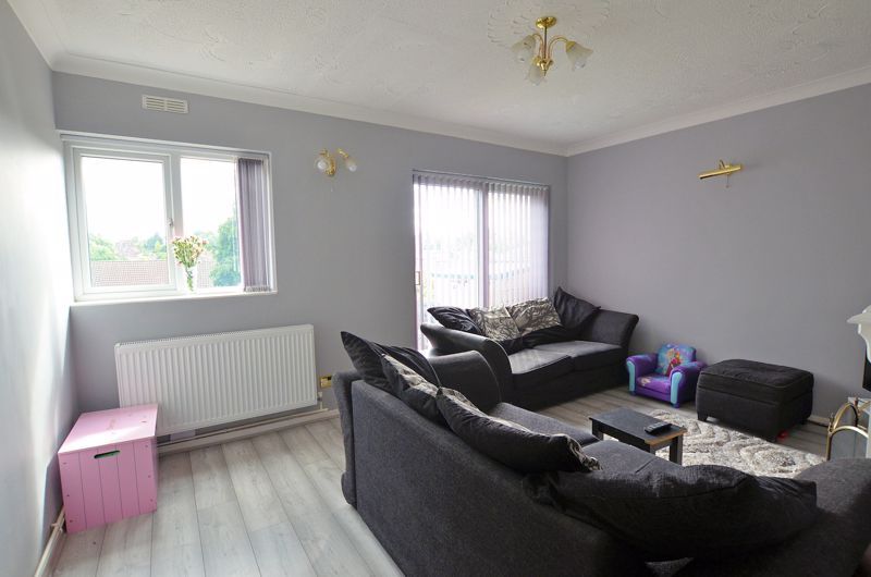 3 bed house for sale in Harvington Road  - Property Image 10