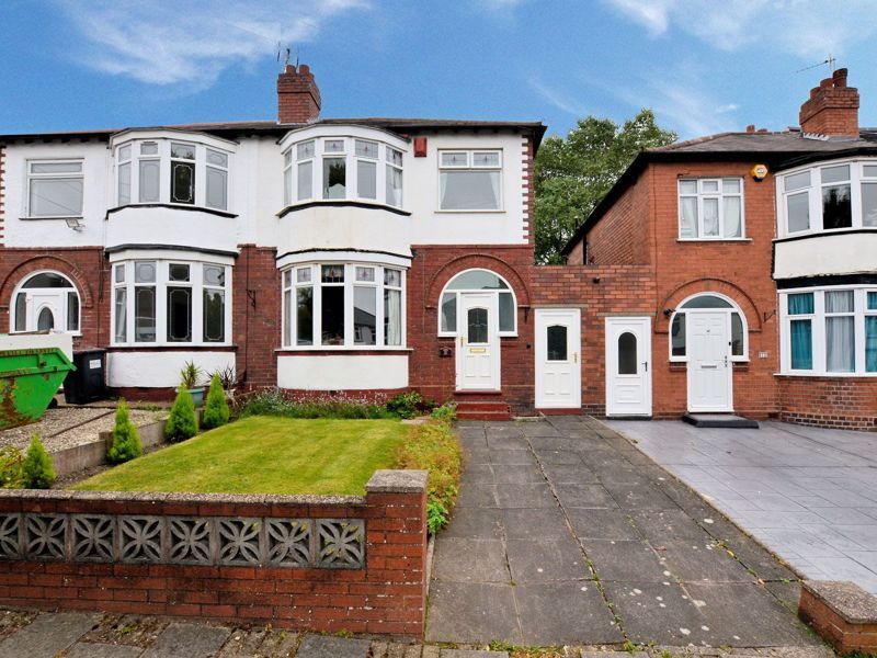 3 bed house for sale in White Road 1