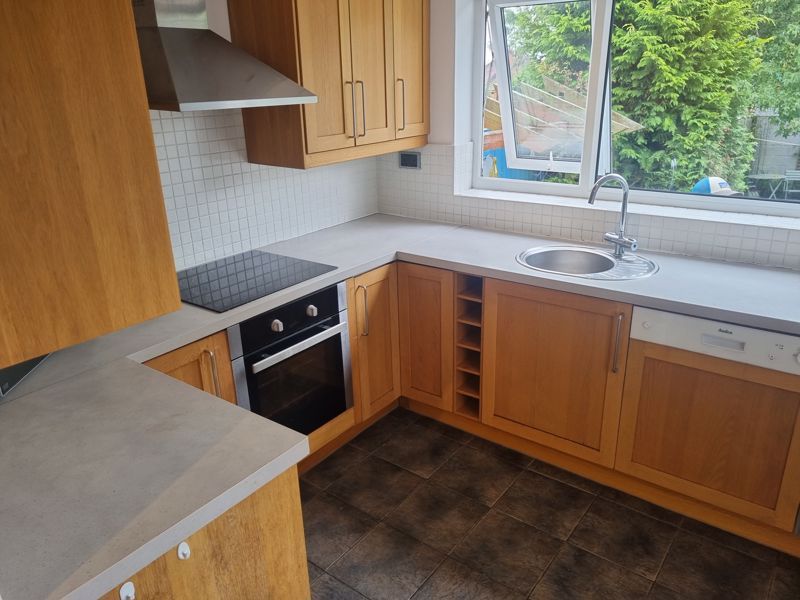 3 bed house to rent in Ridgacre Road 2