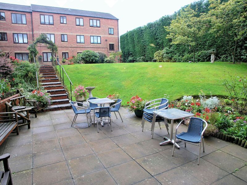 2 bed  for sale in Sandon Road 10