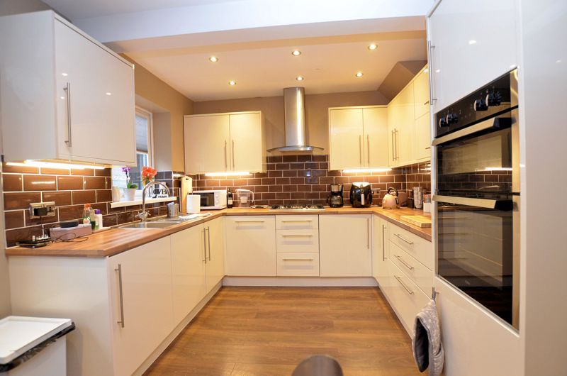 3 bed house for sale in Regent Road 3