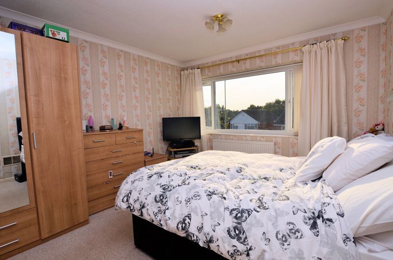3 bed house for sale in Woodbury Road  - Property Image 5