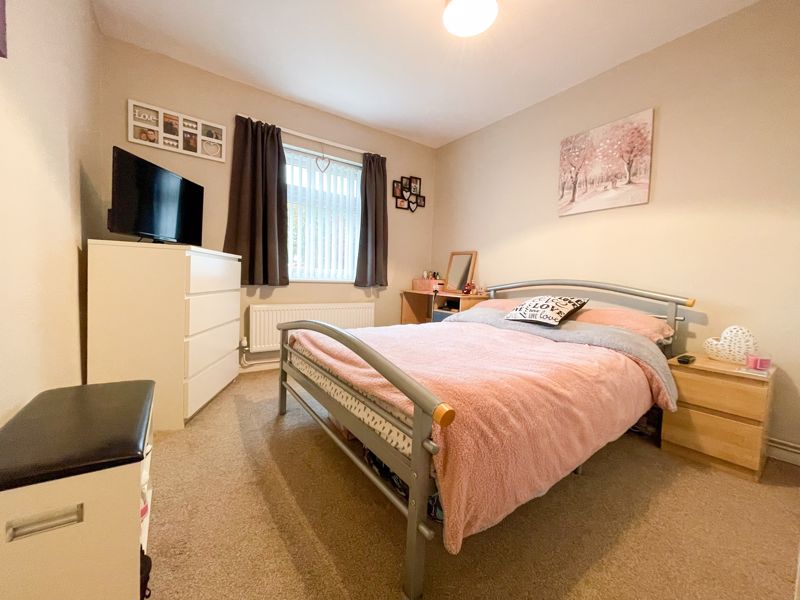 1 bed flat for sale in Leicester Close 7