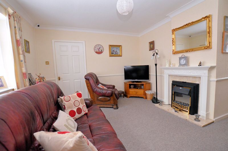 3 bed house for sale in Wedgewood Road  - Property Image 2