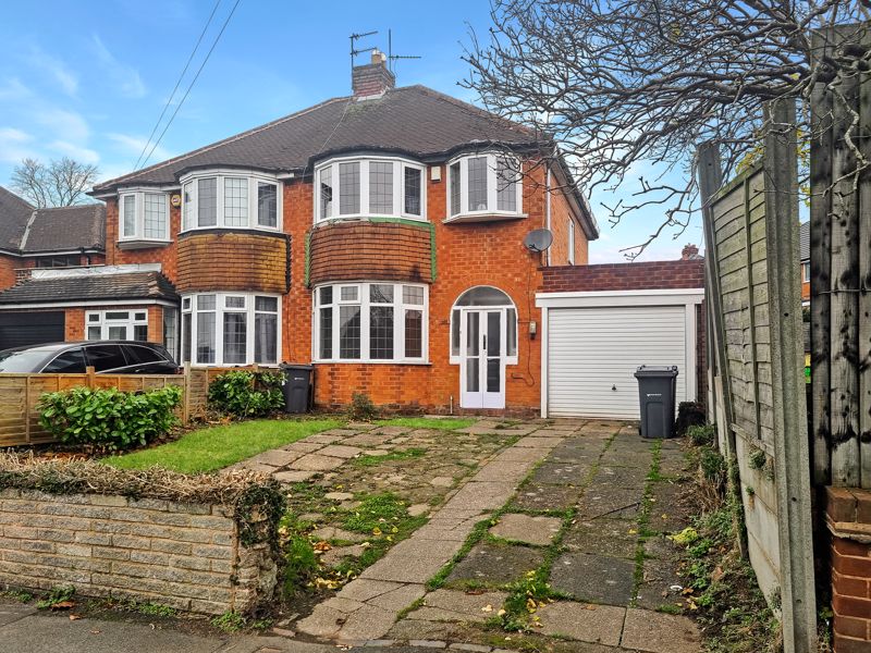 3 bed house to rent in Tennal Lane, B32