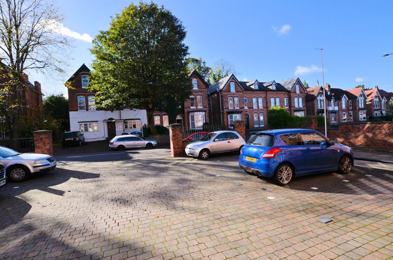 2 bed flat for sale in 35 Portland Road  - Property Image 9