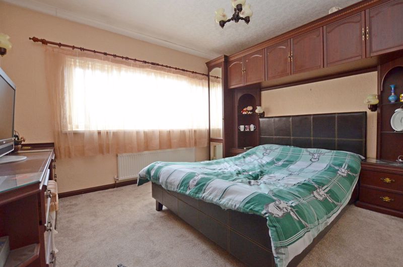 4 bed house for sale in Wolverhampton Road  - Property Image 14