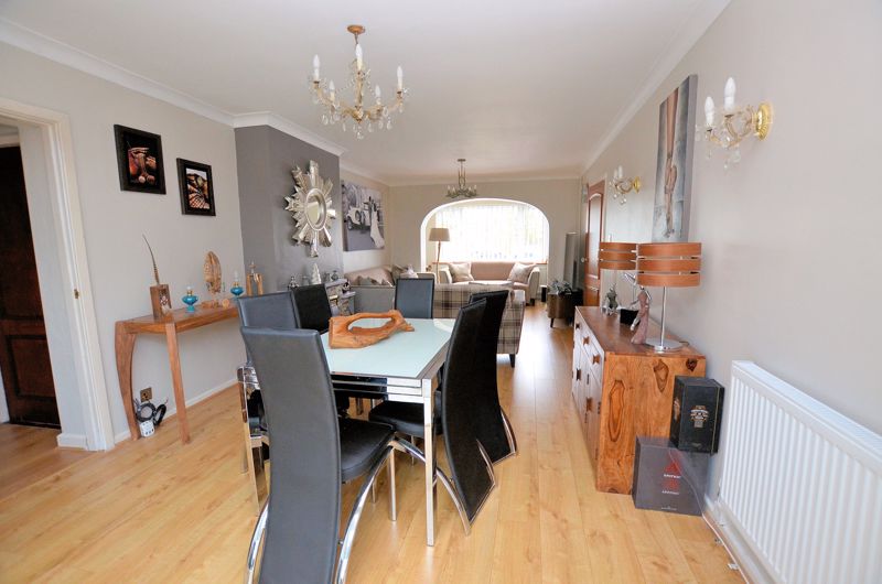 4 bed house for sale in Wolverhampton Road  - Property Image 10