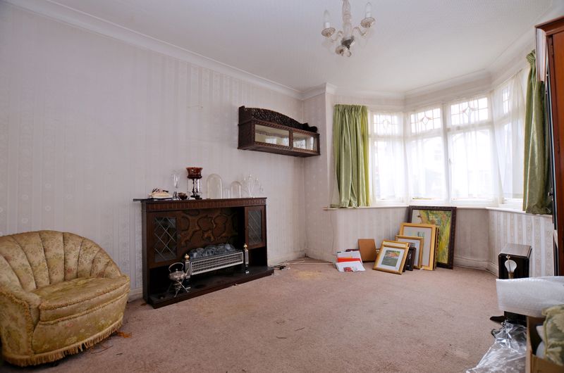3 bed house for sale in Holly Road  - Property Image 2