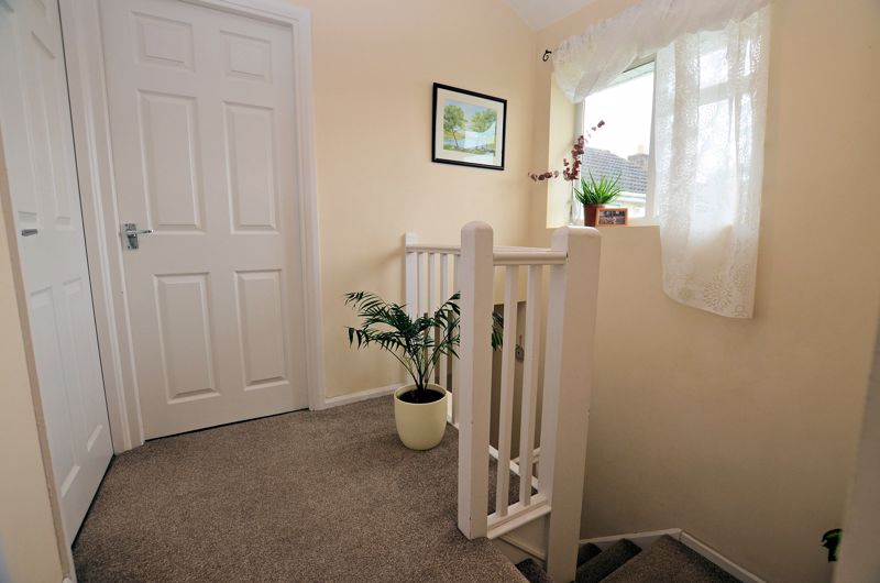 3 bed house for sale in Oakdale Close 12