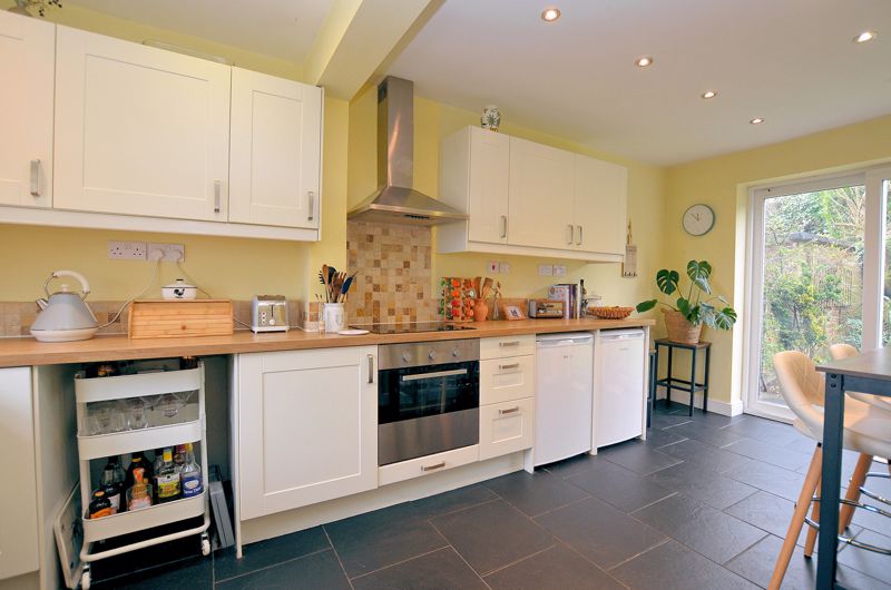 3 bed house for sale in Oakdale Close  - Property Image 15