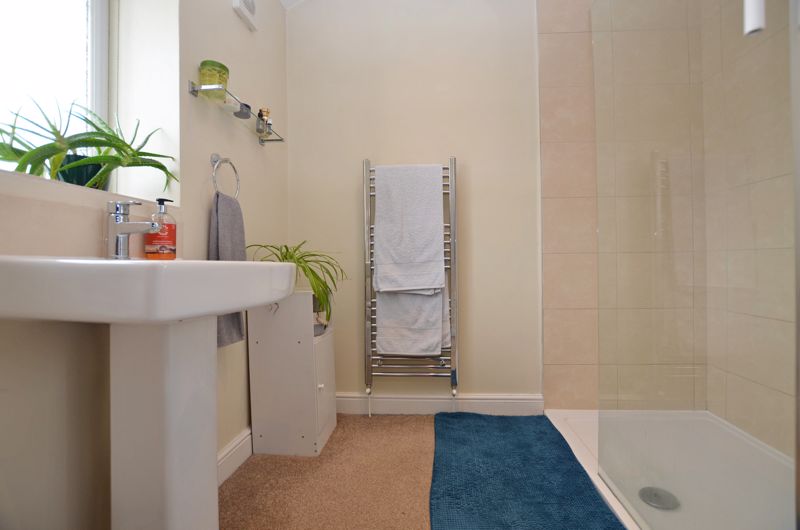 3 bed house for sale in Oakdale Close 7