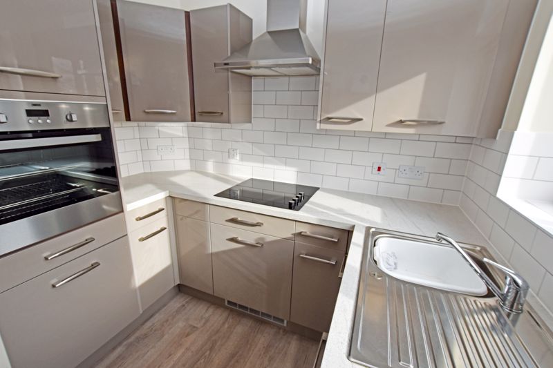 1 bed  for sale in Hadley Lodge, Quinton Lane 2