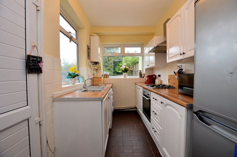 2 bed house for sale in Upper St. Marys Road 3