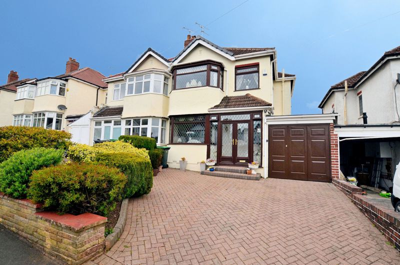 3 bed house for sale in Forest Road  - Property Image 1