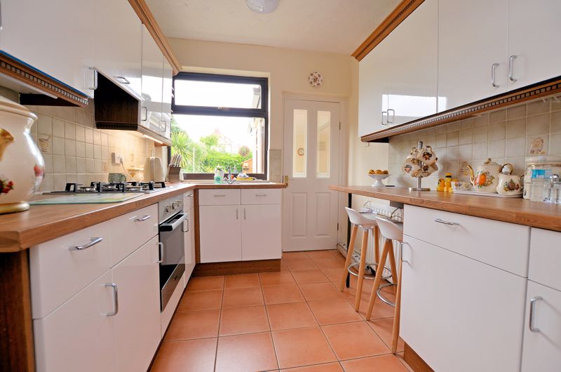 3 bed house for sale in Forest Road  - Property Image 4