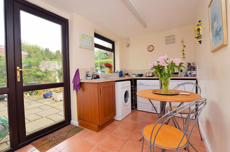 3 bed house for sale in Forest Road  - Property Image 8