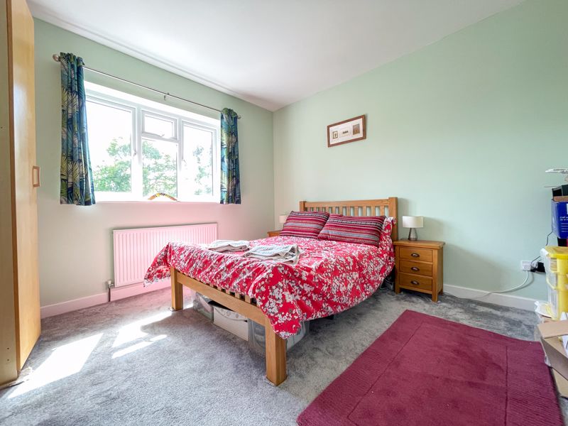 4 bed house to rent in Holly Road  - Property Image 14