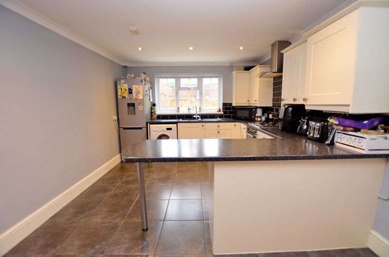 3 bed house for sale in St. James's Road  - Property Image 11