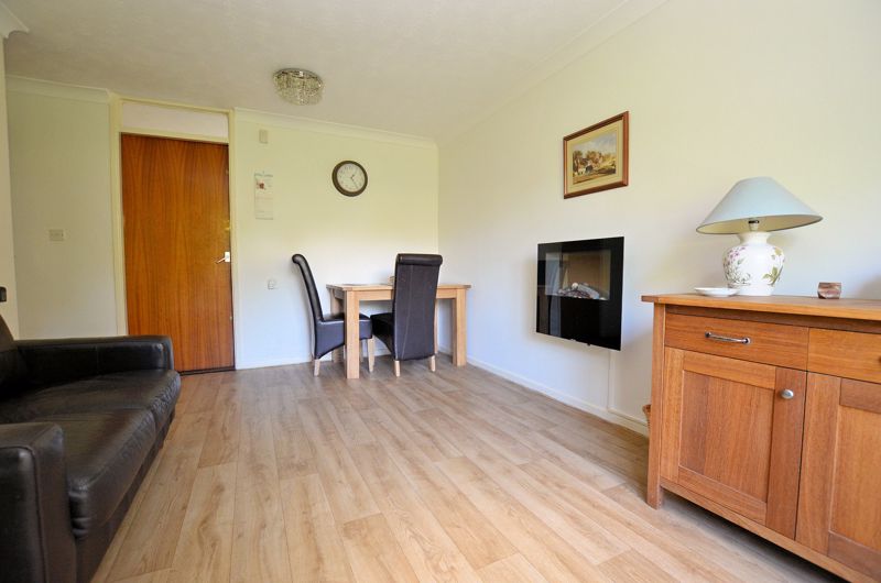 2 bed  for sale in Narrow Lane 9