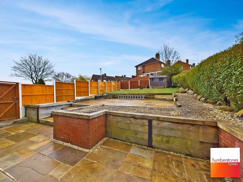 4 bed house for sale in Pine Road 17