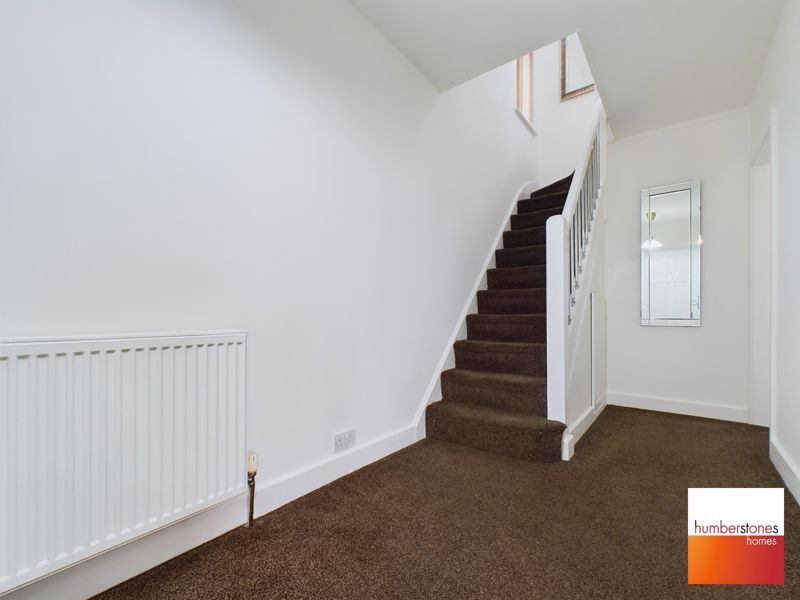 4 bed house for sale in Pine Road 5