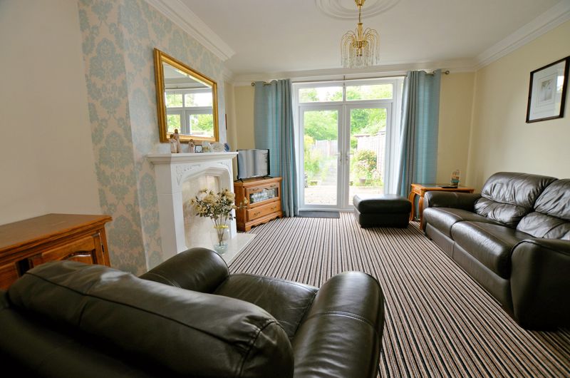 2 bed flat for sale in Ventnor Close 10