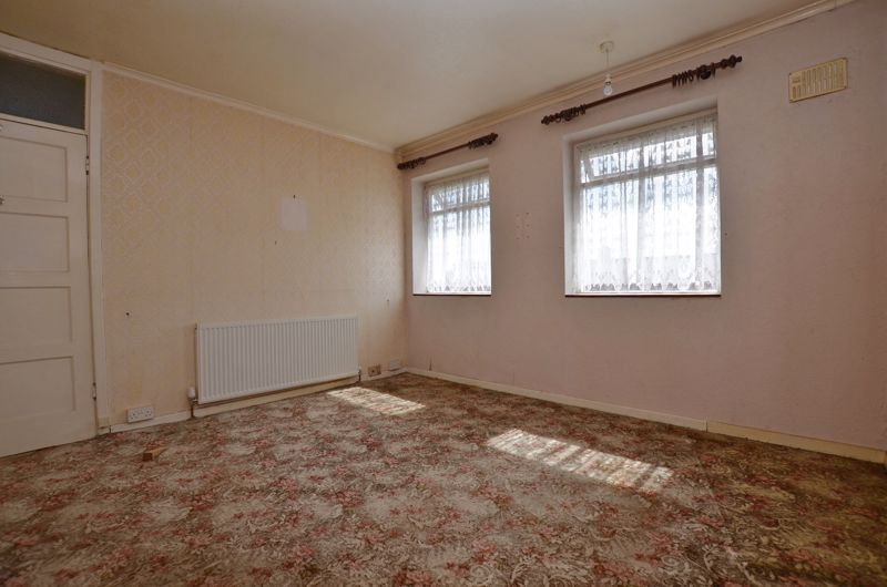 3 bed house for sale in Fleming Road  - Property Image 5