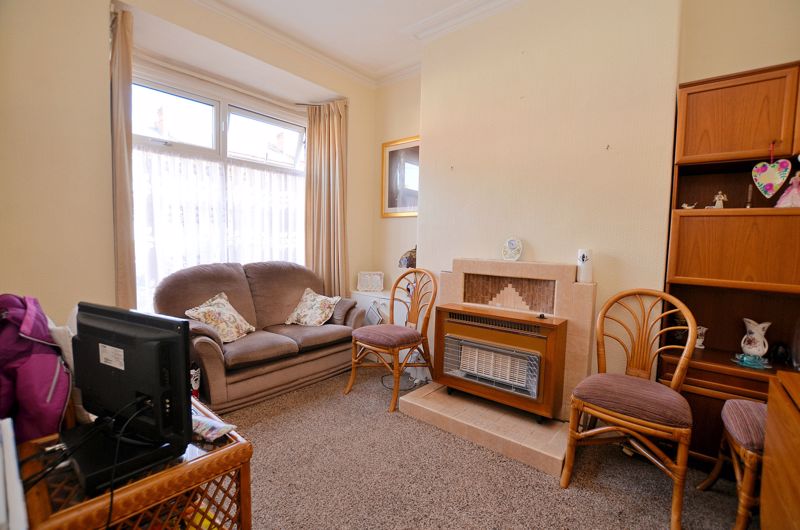 3 Bed House For Sale In Selsey Road Birmingham B17 Ref 11632479