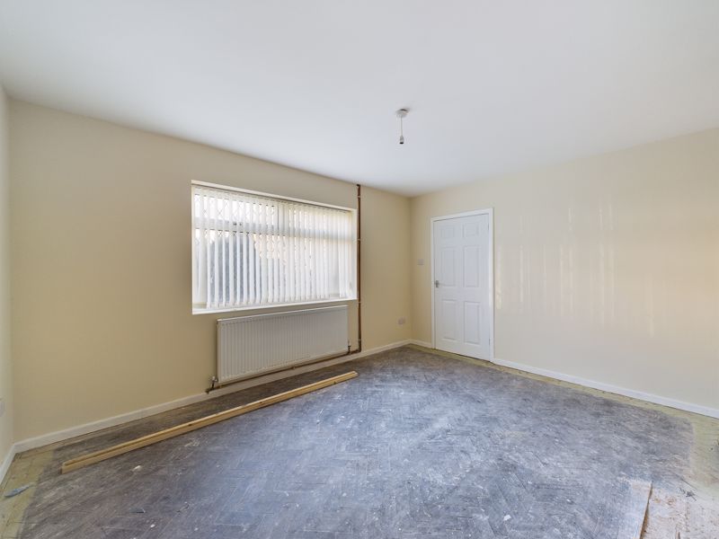 3 bed house for sale in Fleming Road  - Property Image 2