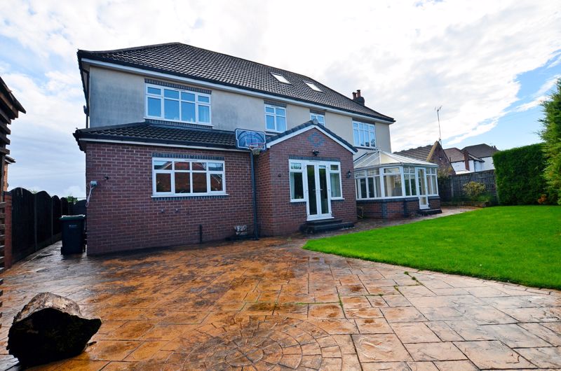 6 bed house for sale in Woodgreen Road, West Midlands, B68 (ref