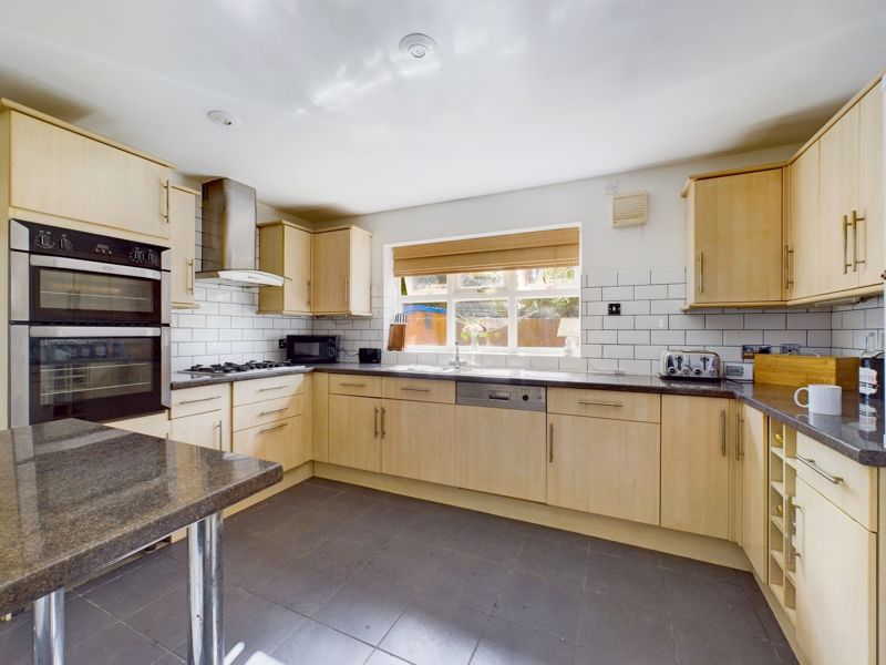 5 bed house for sale in Ridgacre Road  - Property Image 4