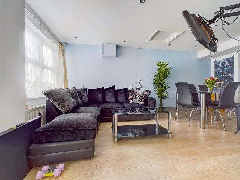 5 bed house for sale in Ridgacre Road 10