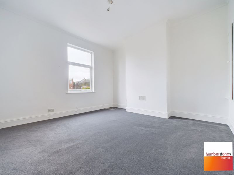 2 bed house for sale in Farm Road 7