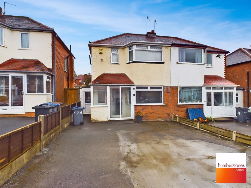 2 bed house for sale in Worlds End Lane  - Property Image 1