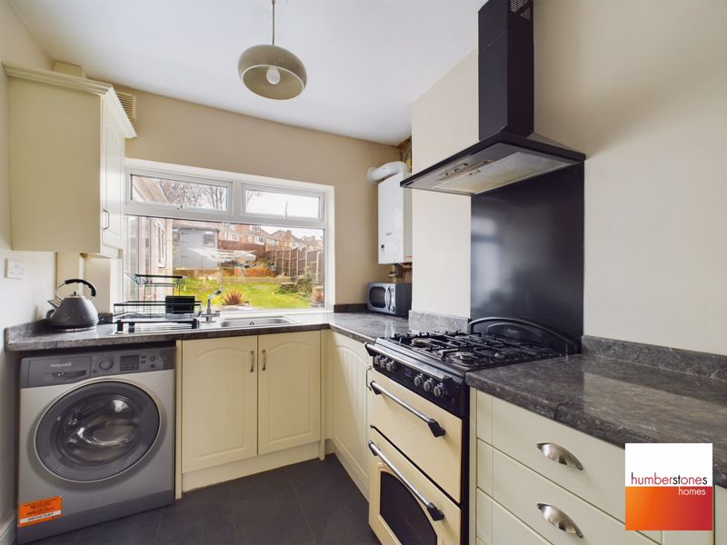 2 bed house for sale in Worlds End Lane 2