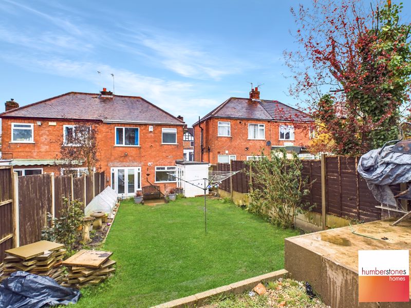 2 bed house for sale in Worlds End Lane 14