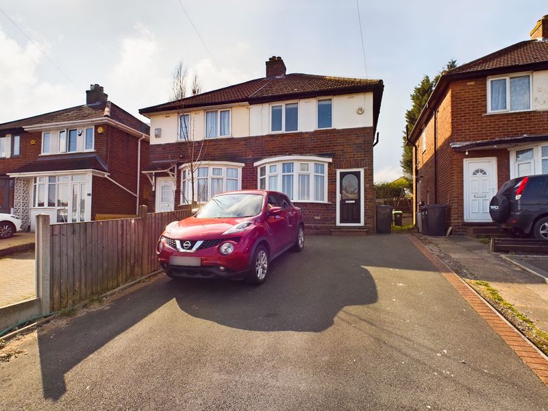 2 bed house for sale in Aston Road 1