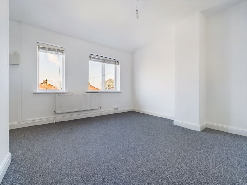 2 bed house for sale in Aston Road  - Property Image 6