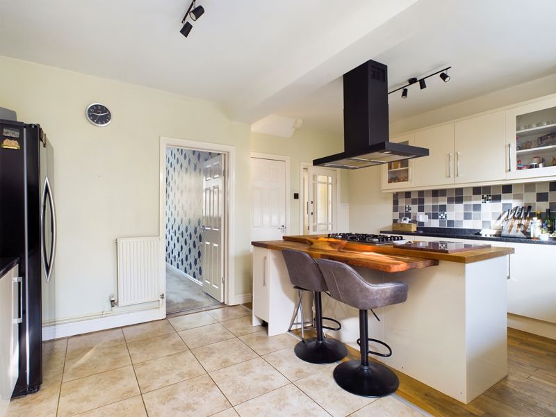 4 bed house for sale in Stoney Lane 10