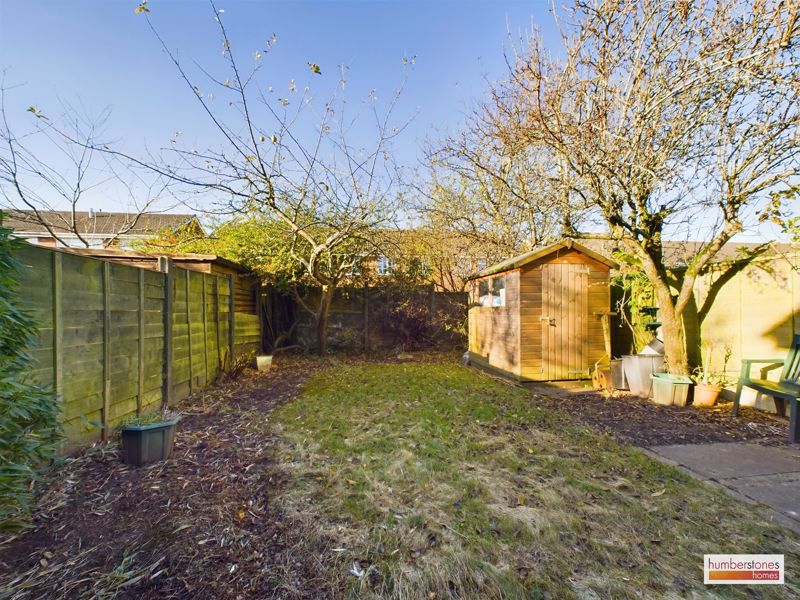 3 bed house for sale in Wood Lane 5