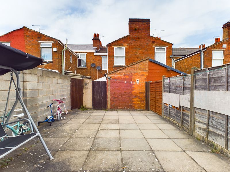 3 bed house for sale in St Albans Road  - Property Image 9