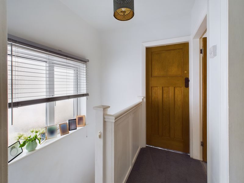 3 bed house for sale in White Road 10